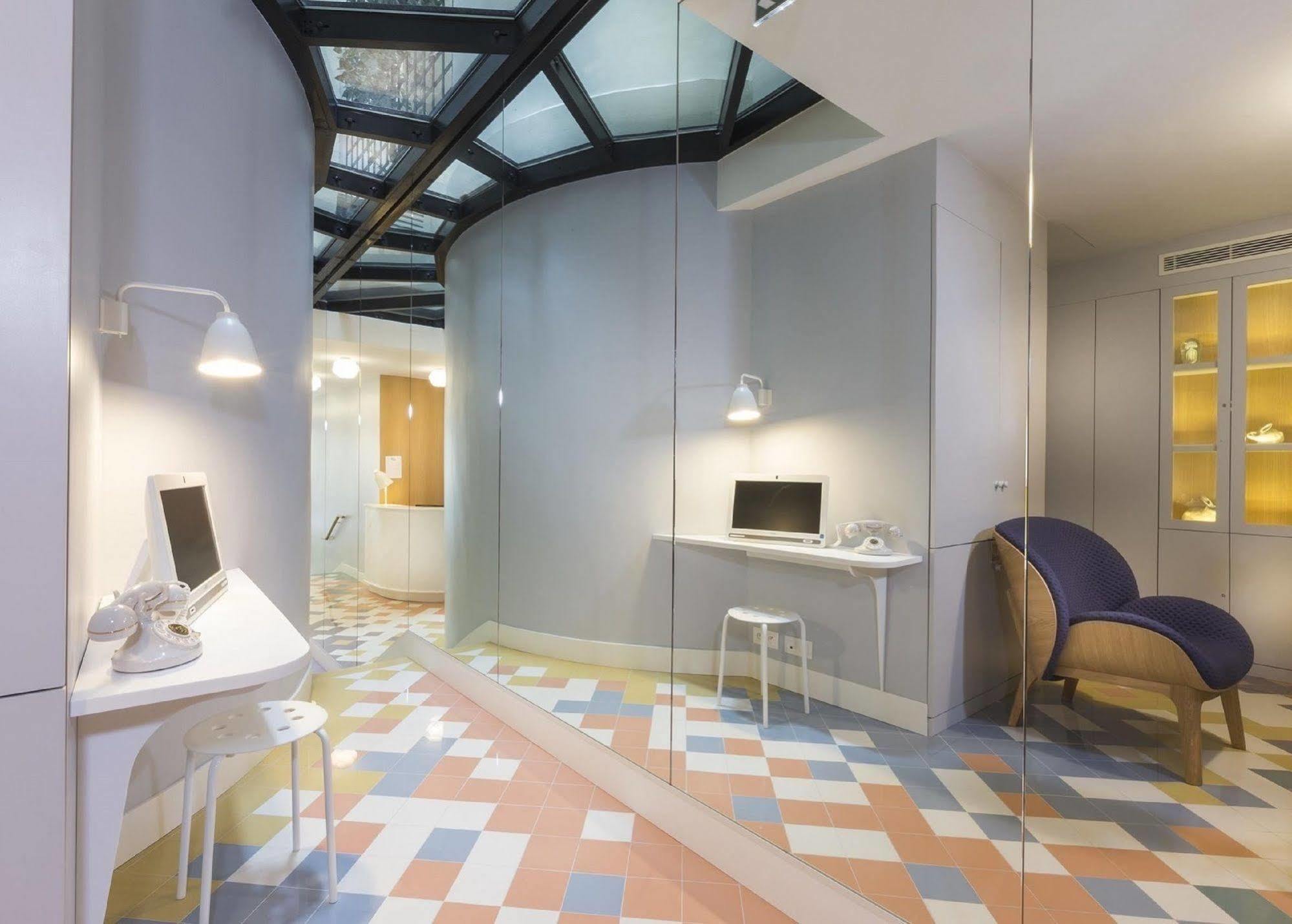 Hotel Le Lapin Blanc Paris Exteriör bild