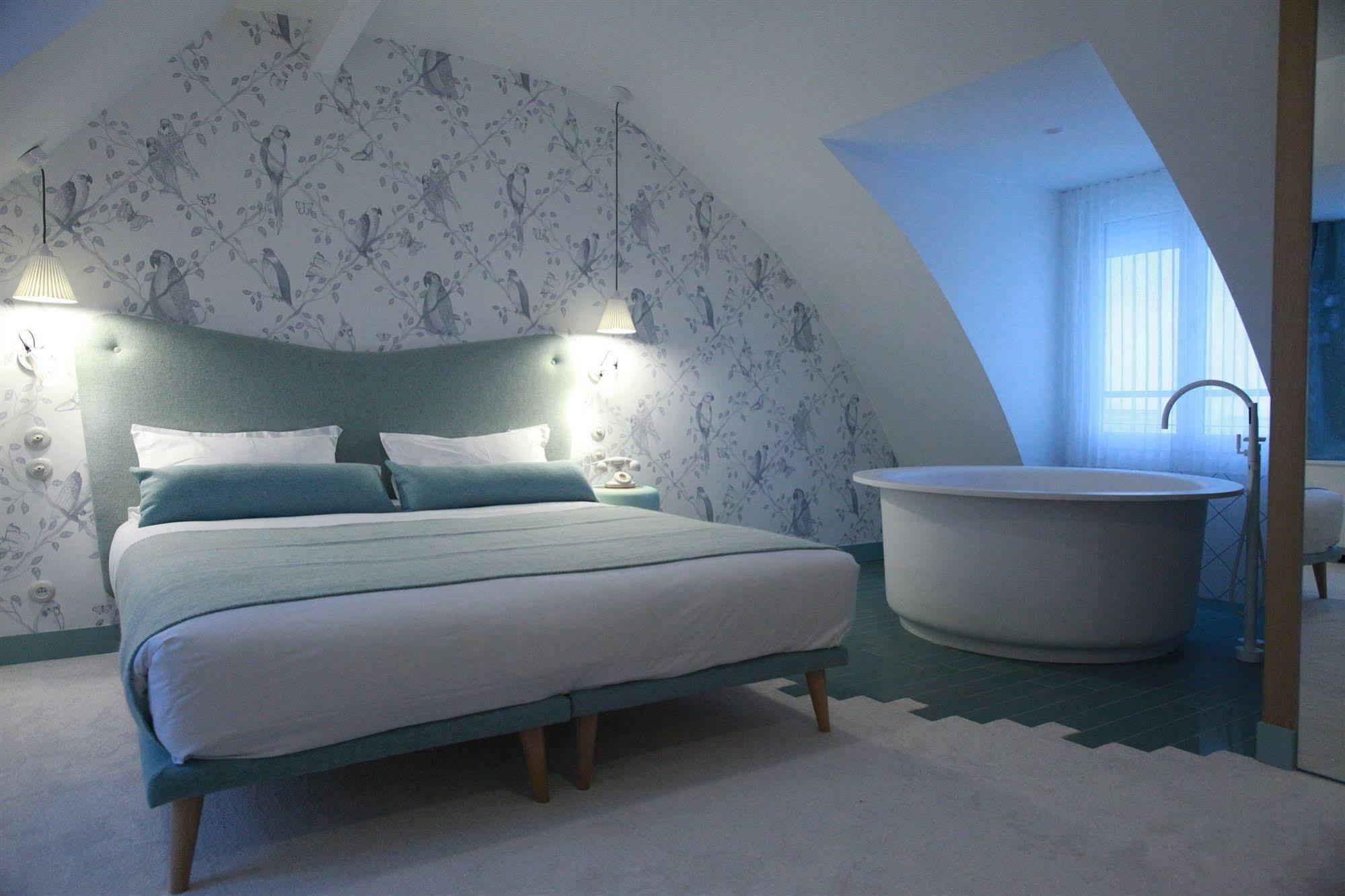 Hotel Le Lapin Blanc Paris Exteriör bild