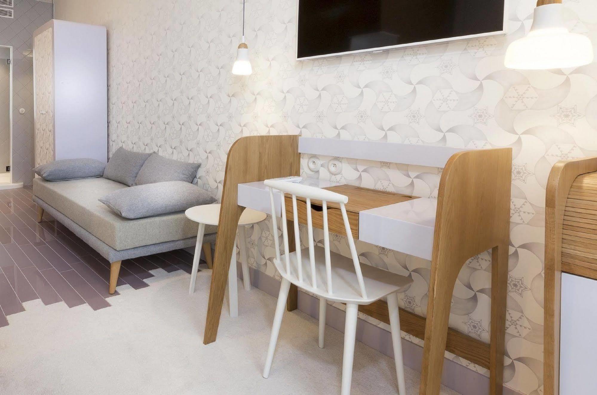 Hotel Le Lapin Blanc Paris Exteriör bild